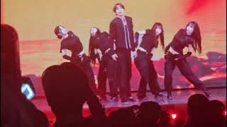 I still can't believe I met my ult bias from EXO and my birthday month twin @ SMTOWN in L.A. 