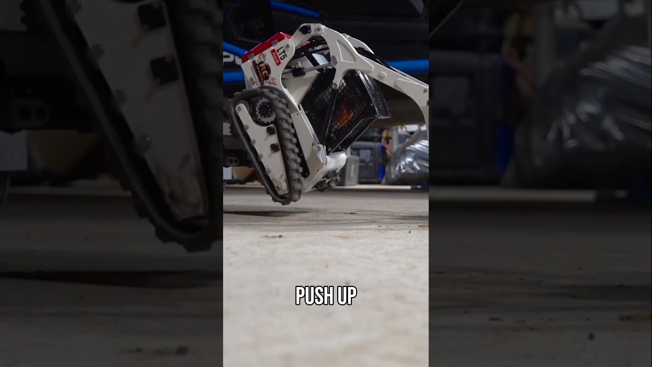 Трюк с самозагружающимся мини-погрузчиком на радиоуправлении! - BlackSheep Skid Steer