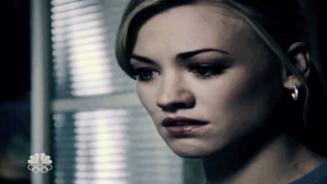 Chuck & Sarah | White Blank Page