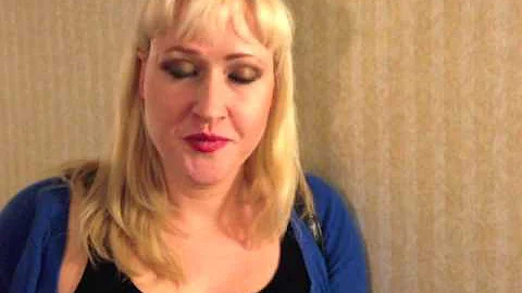 6.9 Questions with Julie Simone