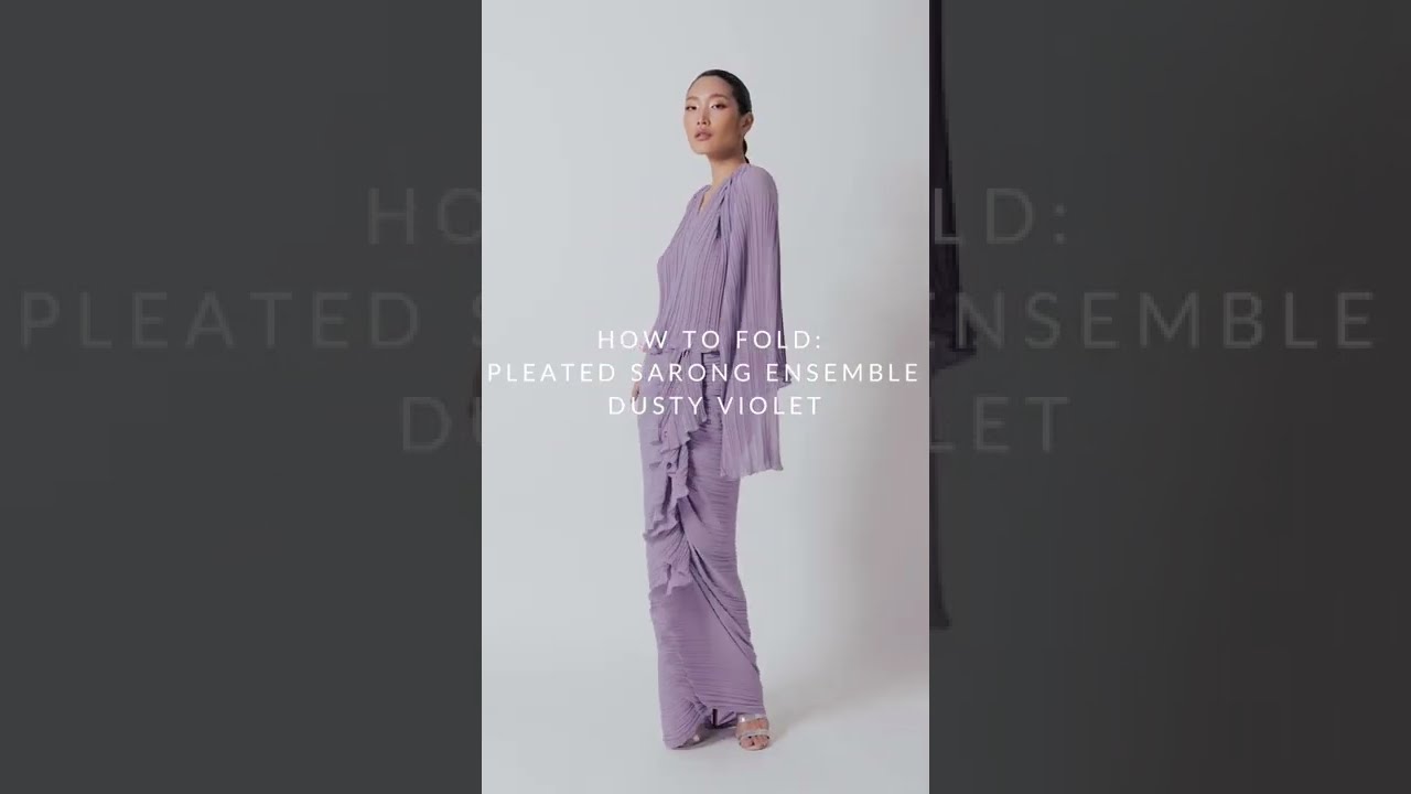 how to fold a pleated dress for travel How to Fold and Store a Pleated Skirt #PleatedSkirt #FoldingHack #SkirtTips #shorts Learn the fastest and easiest way to fold and store your pleated skirts without wrinkles! Keep your wardrobe neat and