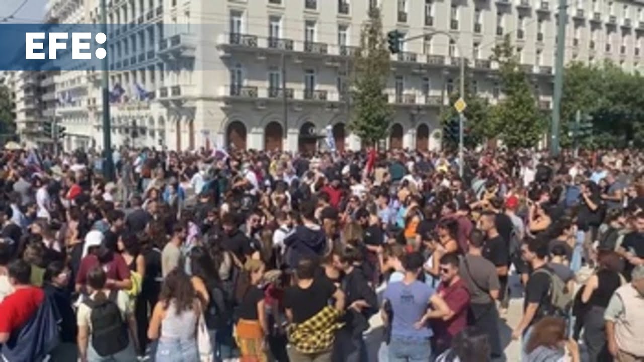 Miles de personas protestan en Grecia contra la ampliación de la ...