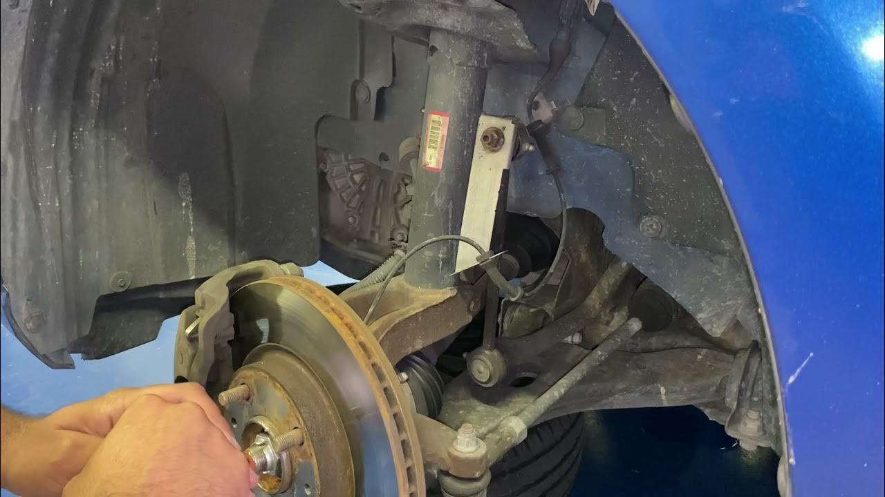 How to change sway bar links 2010 Ford Focus YouTube