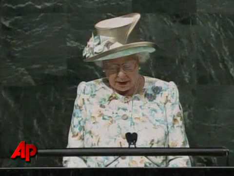Queen Places Wreath at Ground Zero, Addresses UN