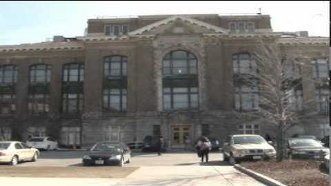 The Renee Crown Honors Program