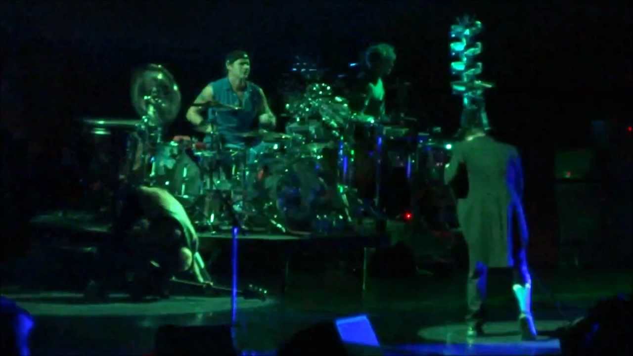 Red Hot Chili Peppers Show openers, Nov. 14, 2012, Portland, OR YouTube