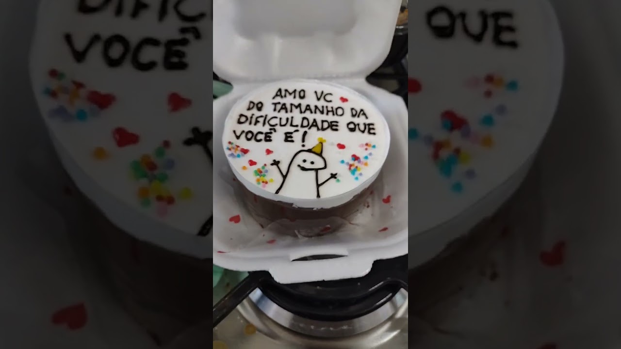 Camila Monte - Cake Designer - Oi! Oi, Gente! Hoje, o bolo vai para um  garotinho super antenado em jogos e que já é meu cliente de outros  aniversários! Todo exigente, escolheu