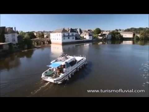 Turismo fluvial por Anjou, Francia, desde la base Sablé-sur-Sarthe