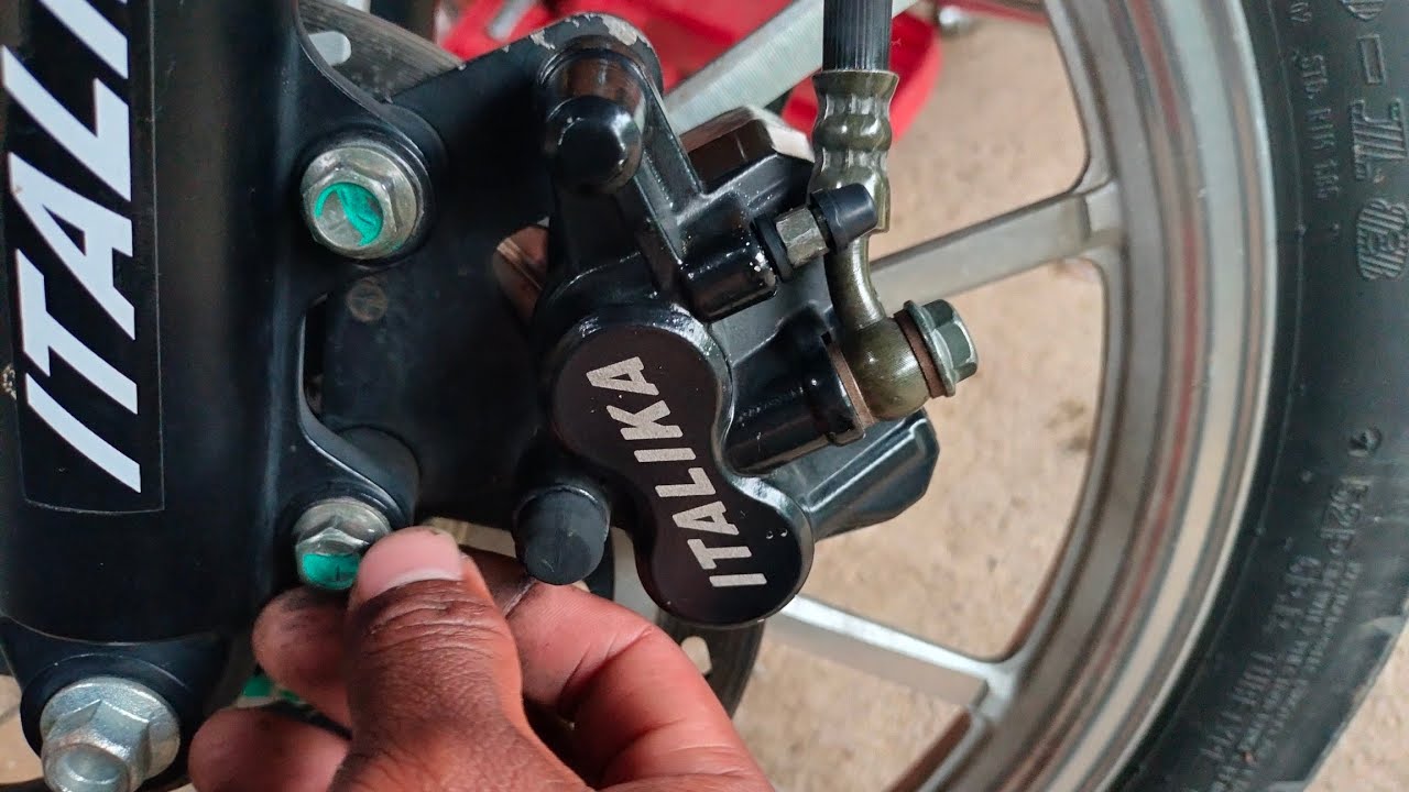 Como reparar un caliper de motosicleta (( bastante ruido en tus freno