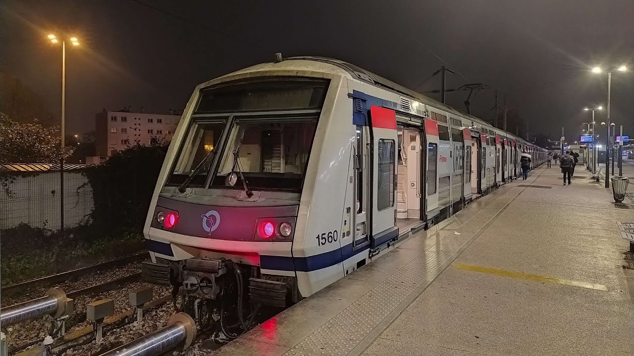 Quelques trains à Poissy et à Maisons-Laffitte (78)