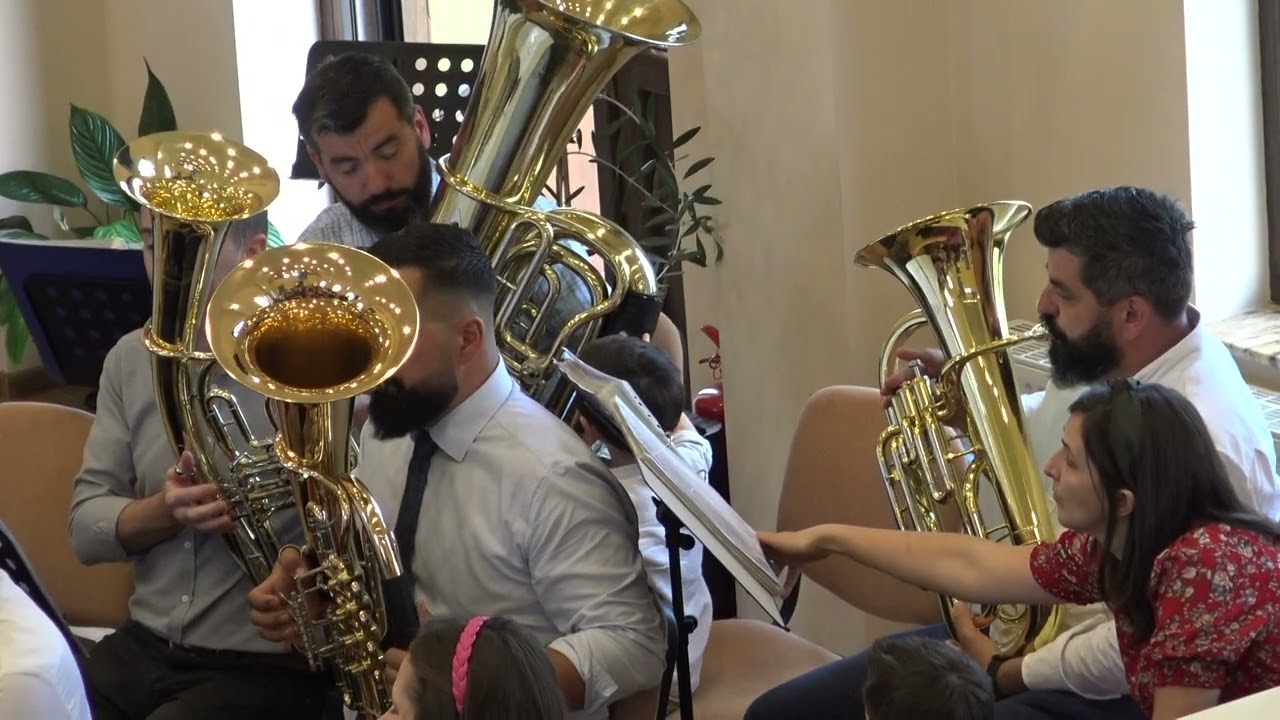 Să Te urmez.  fanfară