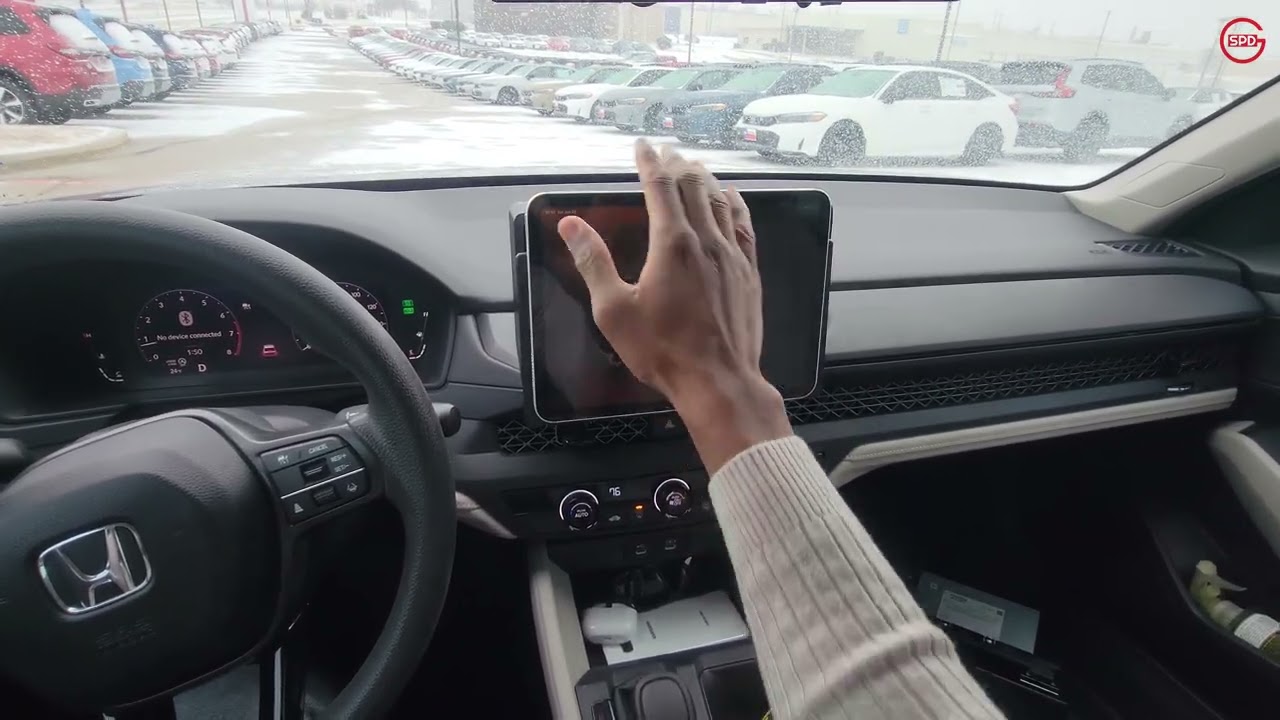 Any iPad or Android Tablet in Your Car in Seconds! - Demo 2