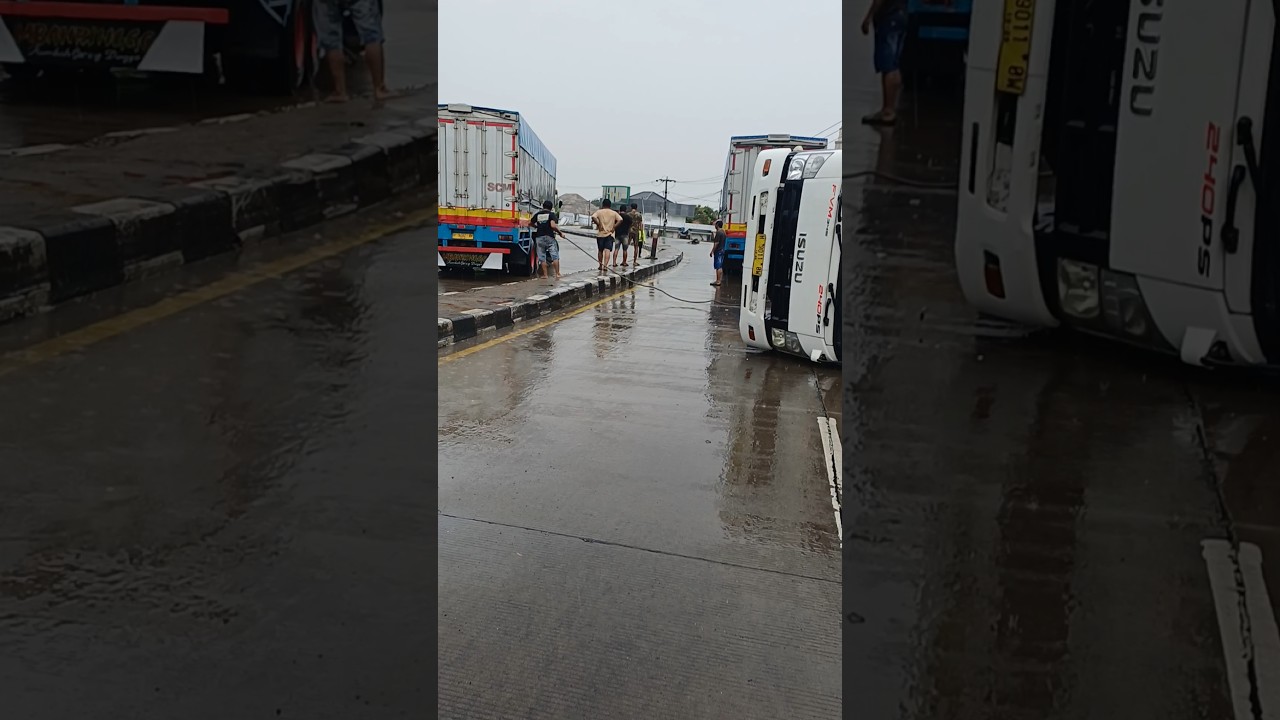 Detik Detik Evakuasi Truk Terguling Pantura Losarang 