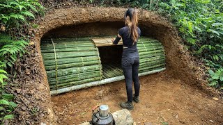 Wilderness Survival: Building A Beautiful Secret Bamboo Bunker