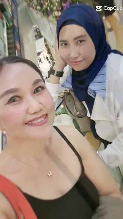 Si Solehah dan Solehot#sholehah #sholehot#tkwhongkong #hongkong