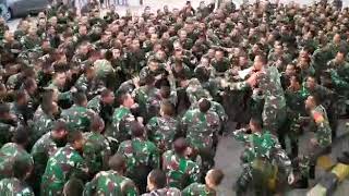 terpesona aku terpesona menatap menatap wajahmu yang manis