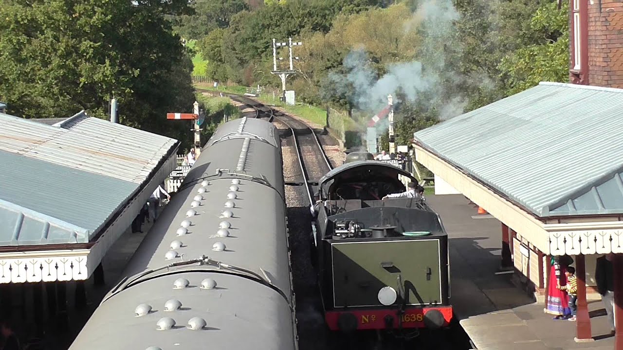 U Class locomotive  at bluebell railway 05/10/2014