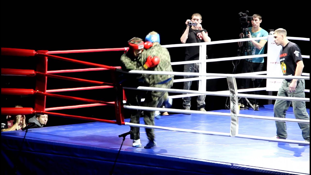 \"Щит и меч\" Геннадий Зуев vs Сергей Хандожко (23.12.11) - YouTube