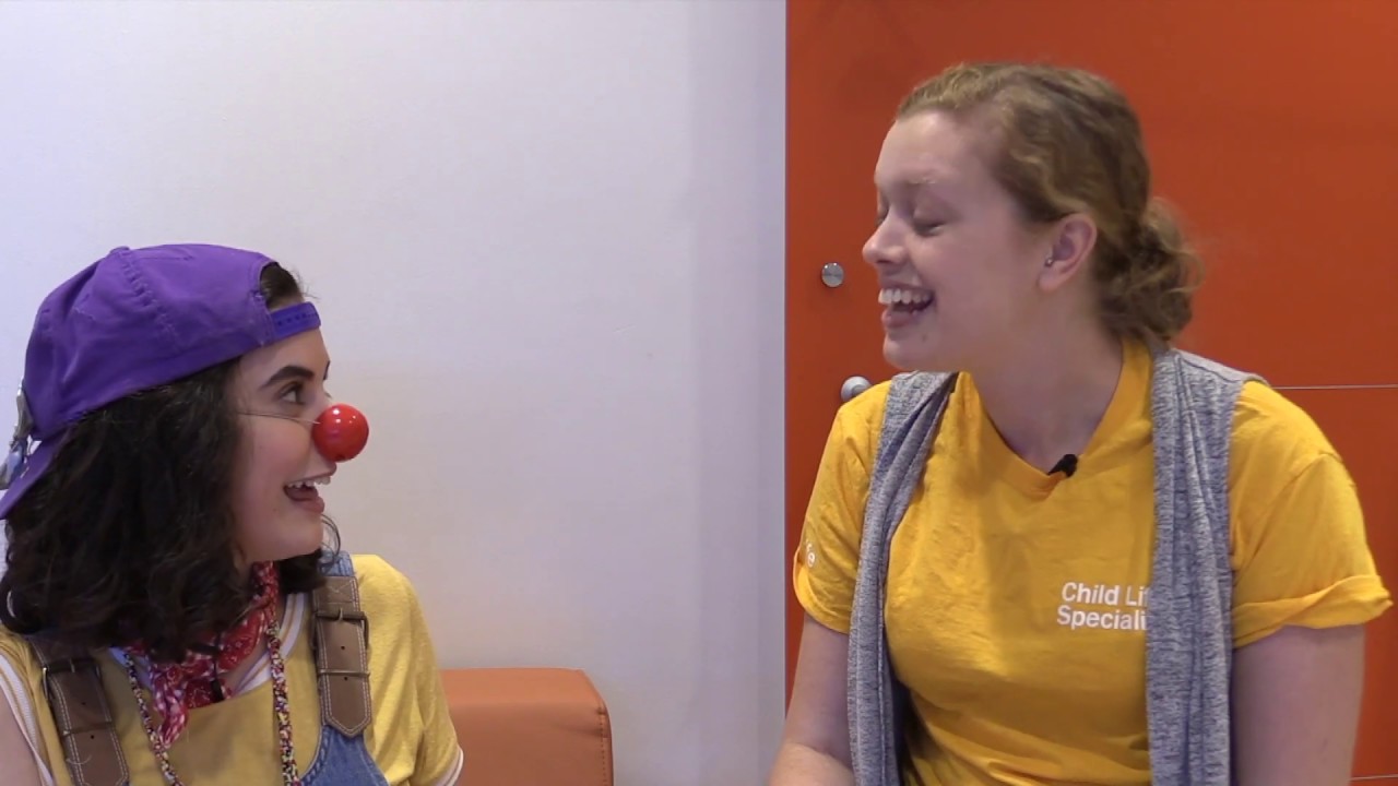 Flu Fighters - Fern the Therapeutic Clown becomes a Flu Fighter by getting her annual flu vaccine. You can be a Flu Figther too! Talk to your doctor or your pharmacist.