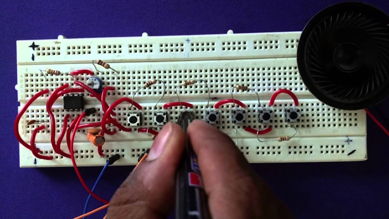 Simple Electronic Piano using 555 Timer - Toy Organ - Hobby Circuit