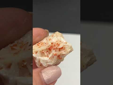 ВАНАДИНИТ - натуральный камень - Марокко, видео 1