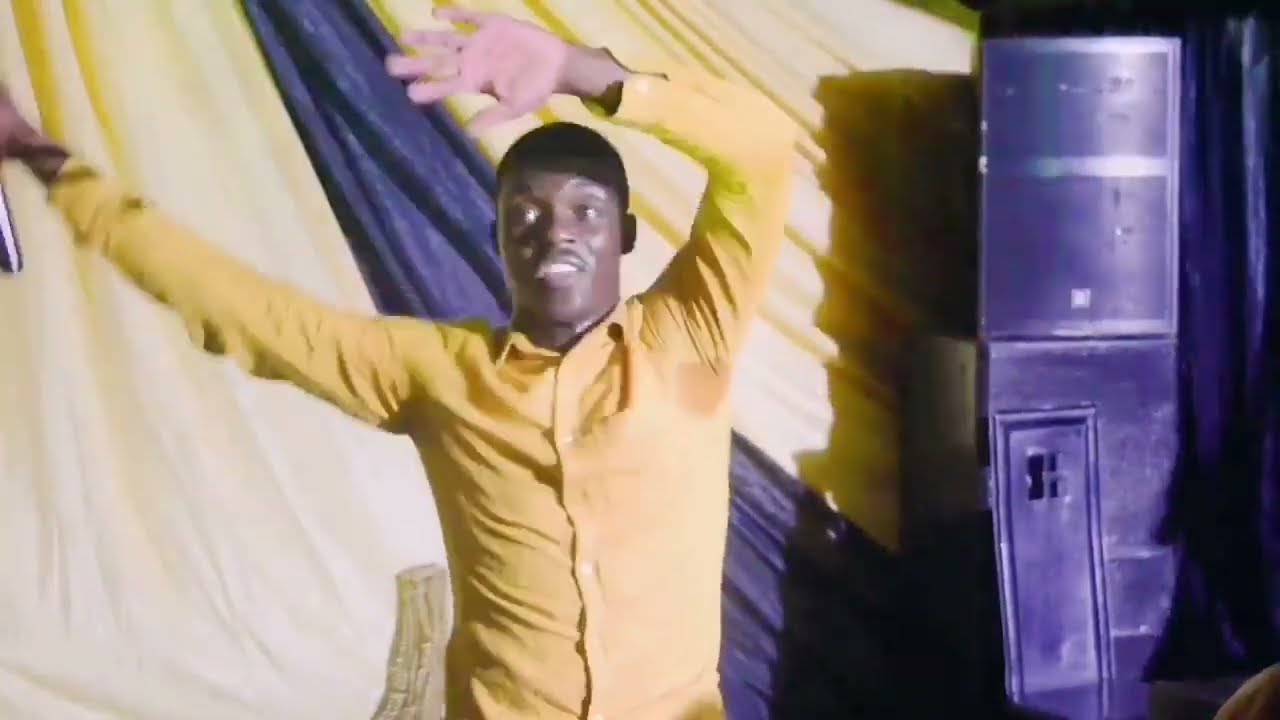 Thami Gumede (Mr SIBURUKE) -Nansi ndawo sengiyifumene