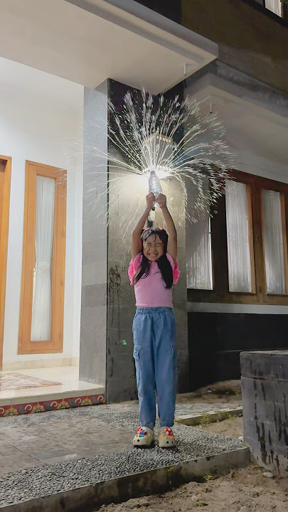 SAMANTHA IKUT VIDEO VIRAL SIRAM AIR JADI BUNGA MAIN AIR MALAM-MALAM SAMPAI BASAH DI MARAH MAMA