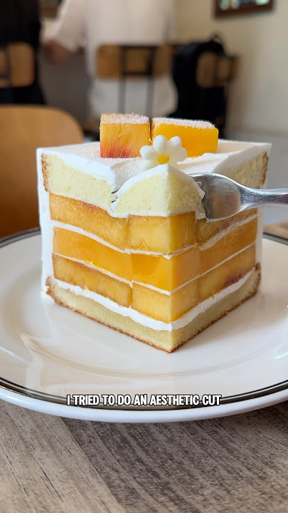 Rating viral desserts in Seoul, Korea 🇰🇷