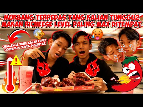 Orang Makan Ayam