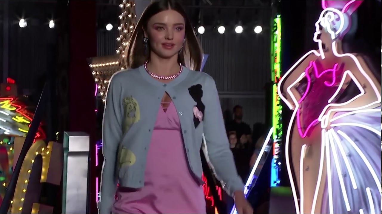 Moschino - Spring Summer 2018 Menswear and Women's Resort Collection