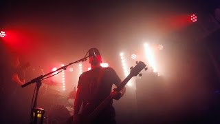 DÖ - The Moon Follows Us (Live at Jack the Rooster)