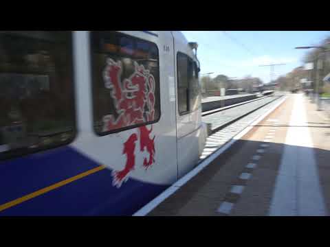 Arriva GTW vertrekt te Landgraaf