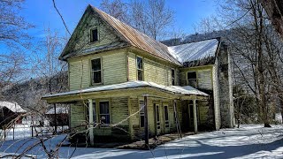 181 year old Abandoned Southern Farm House Packed w/ Antiques