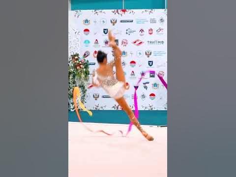 Бедный зайчик 🥹 - YouTube