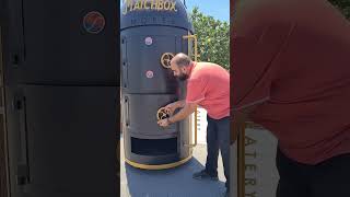 500 gallon vertical smoker سموكر عامودي ٥٠٠ غالون