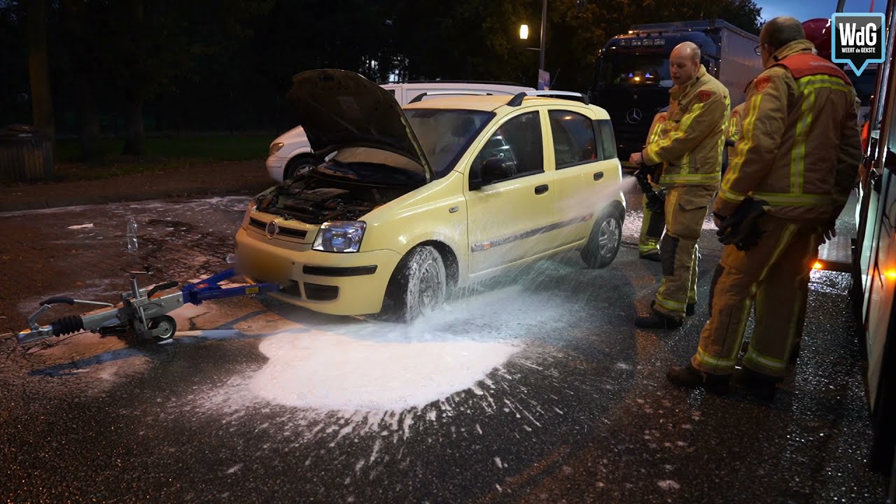 Auto achter camper vat vlam op verzorgingsplaats 't Haasje Maarheeze