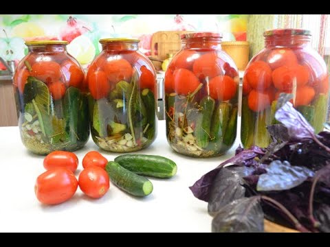 Видео рецепт Огурцы и помидоры с базиликом на зиму