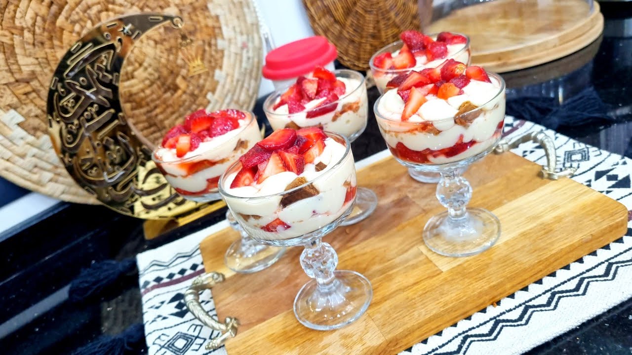 مطبخ ام وليد / تحلية البنة😋 و الذوق الرفيع بطريقة جد سهلة و بسيطة بذوق الكرامال و الفريز 🍓.