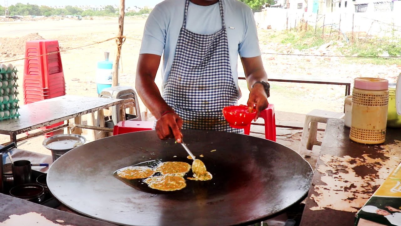 Marathi Man Making Spicy Egg Dish | Bhau Bhai Ka Special Indian Egg Omelette | Indian Street Food | Street Food Fantasy