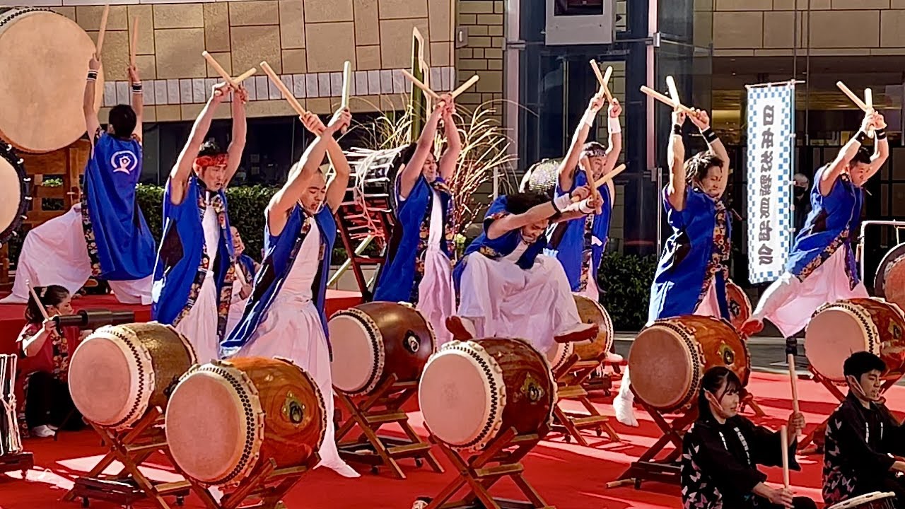 Taiko Japanese Drums Performance New Year in Tokyo YouTube