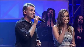 THEUNS JORDAAN, JUANITA DU PLESSIS - Country Medley