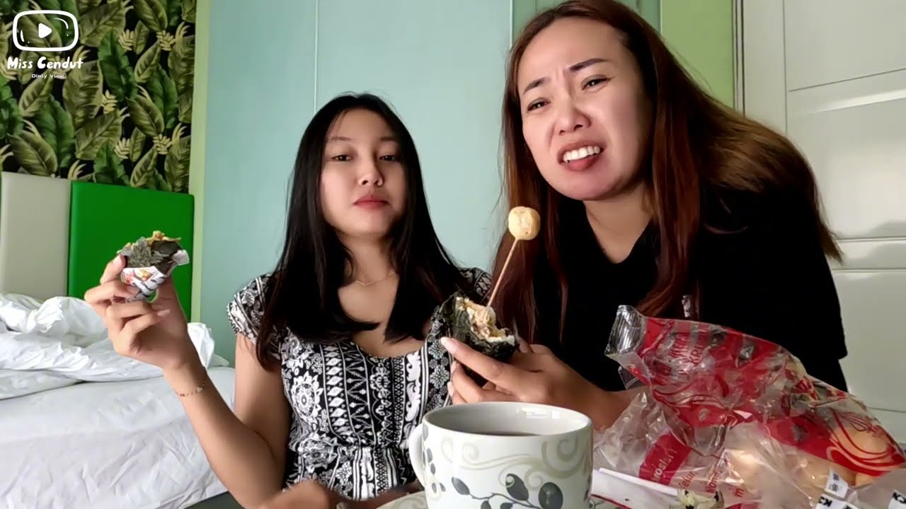 hari kedua di Surabaya lanjut berburu nasi Padang Ter enak di Surabaya 😍🤩