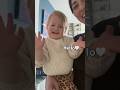 1歳8ヶ月、寝る前なのに英語が止まらない