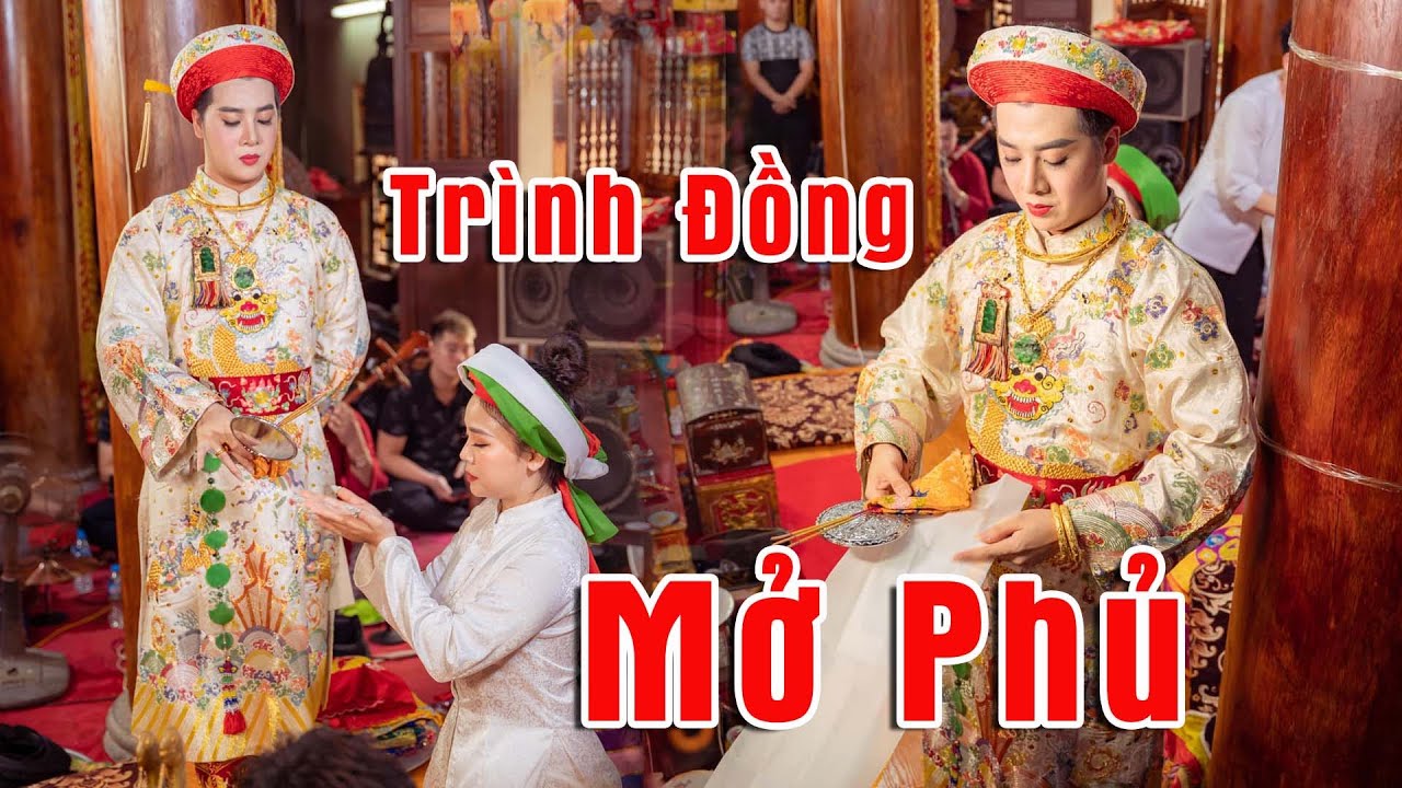 Trình Đồng Mở Phủ .Đồng Thầy Trần Vũ Tiến Dẫn Trình Đệ Tử Tại Đền Mẫu Thoải - Quảng Yên - Quảng Ninh