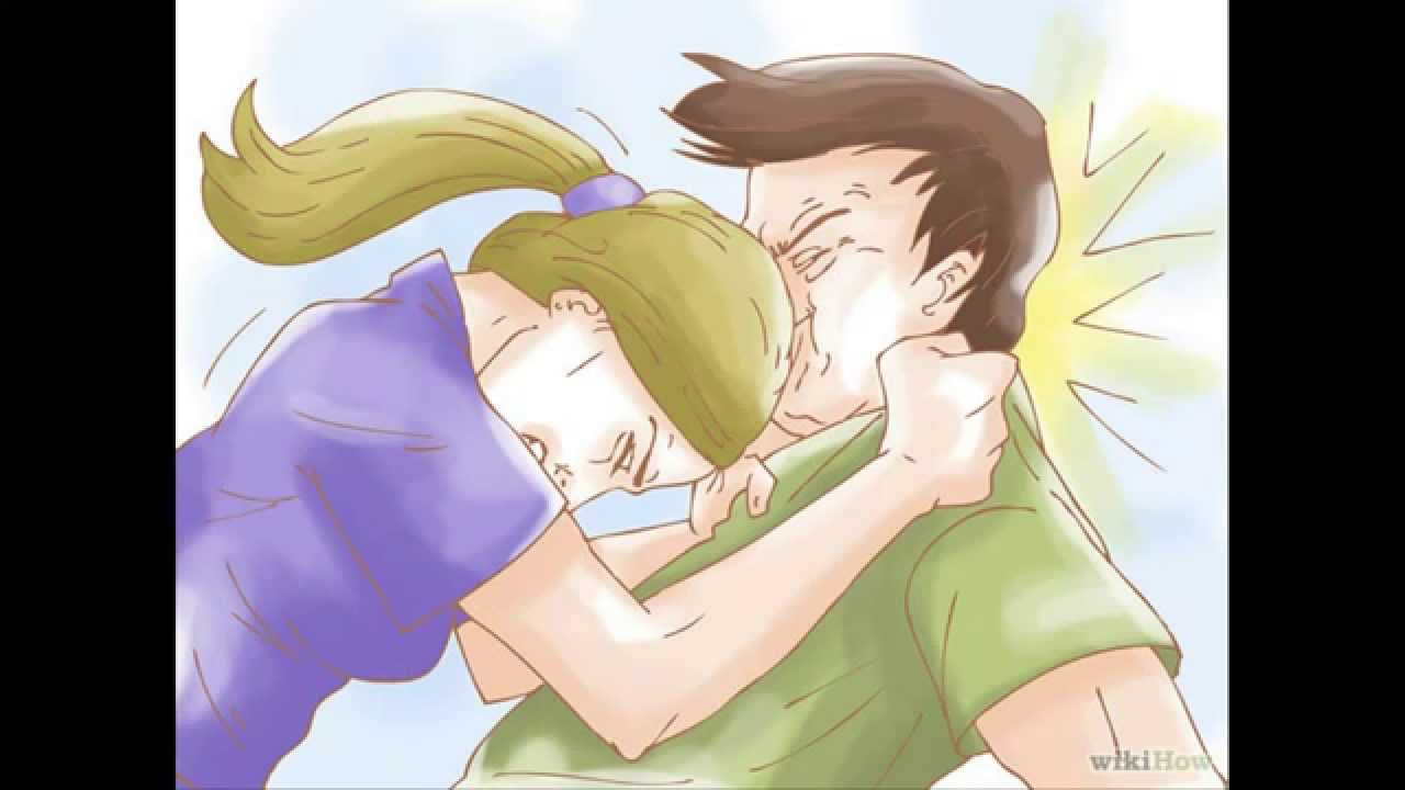 ударил шлемом в нос