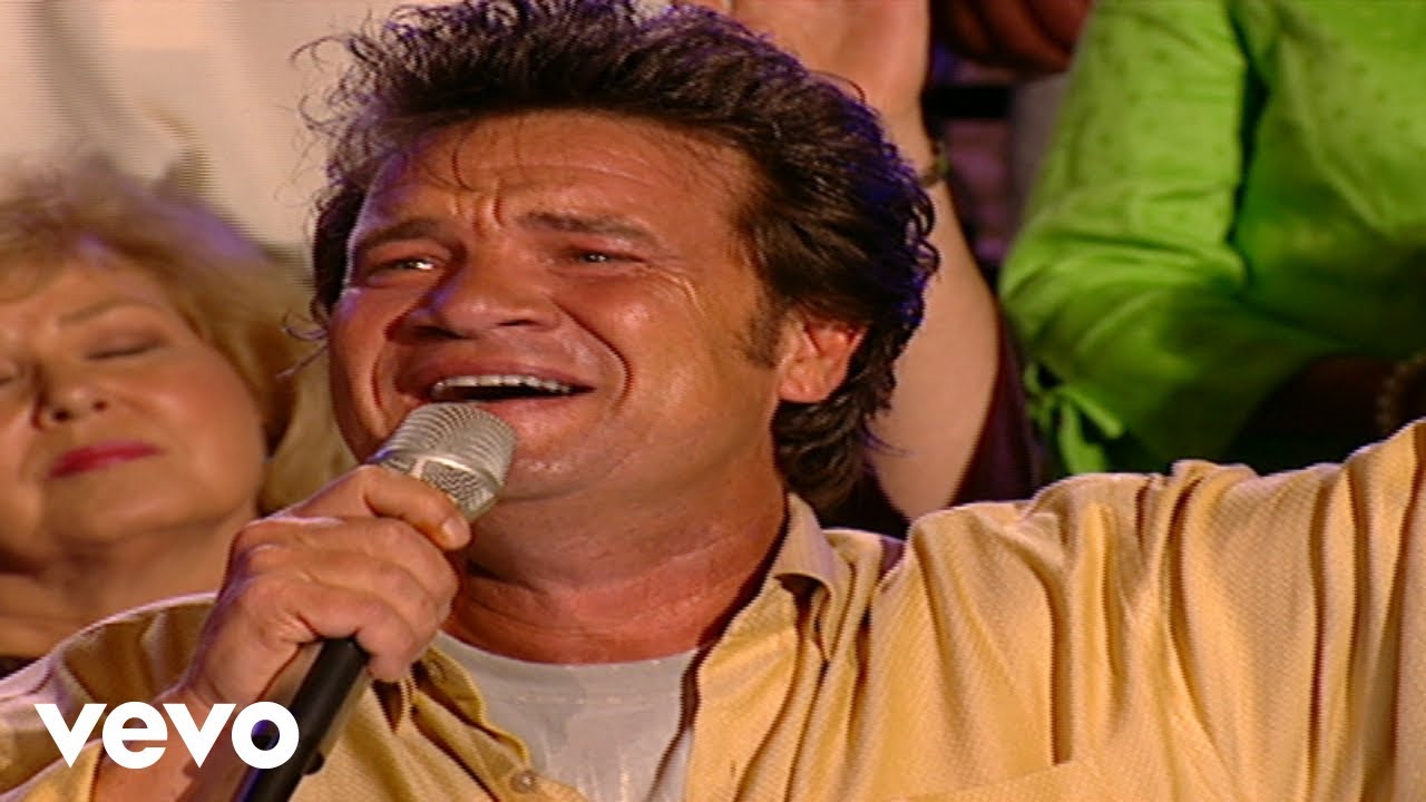 Bill & Gloria Gaither - Bethlehem, Galilee, Gethsemane [Live] ft. Russ Taff