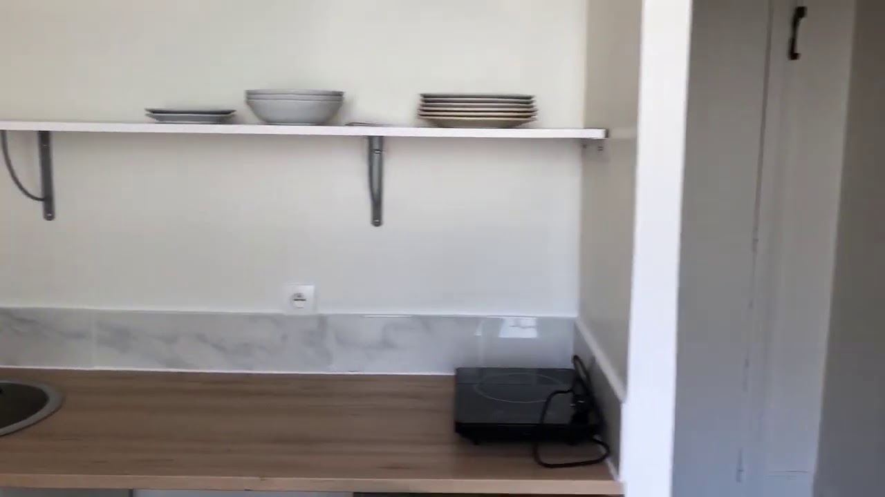 Vidéo Location meublée studio 14,50&nbsp;m² Paris 12E (75012)
