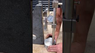 Whats the difference between a comparator and a dial indicator?