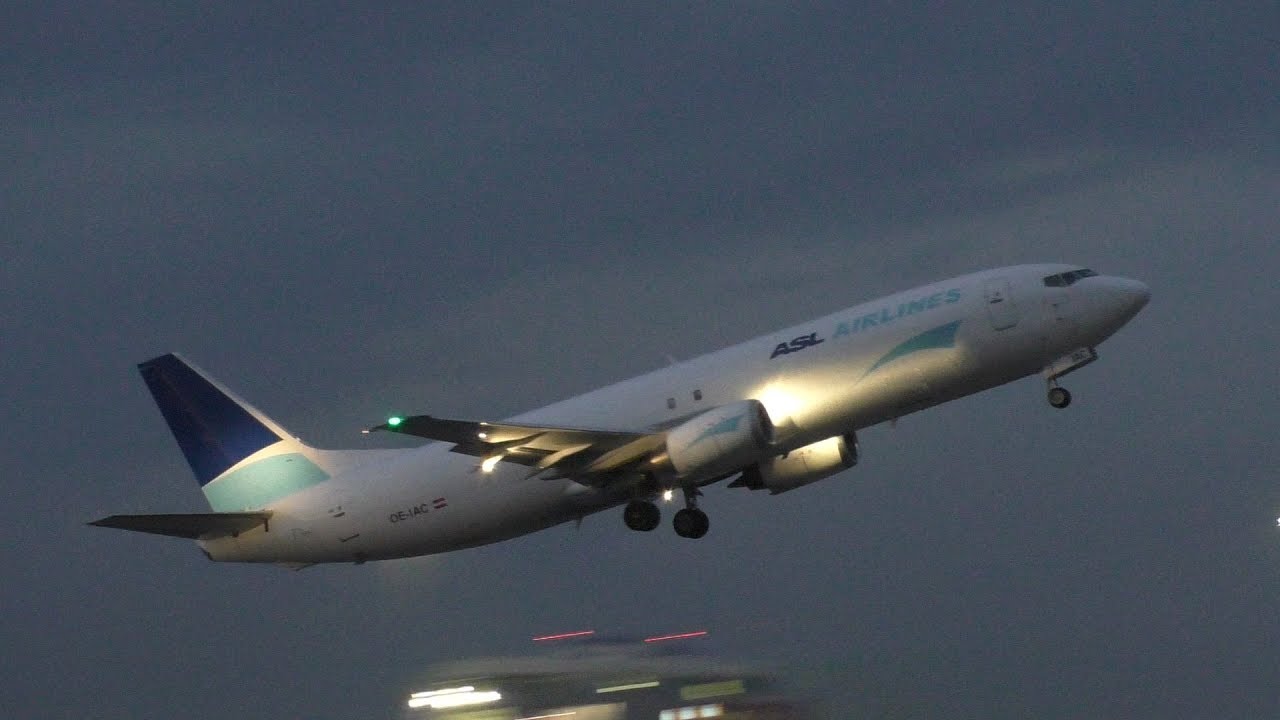 Plane Spotting Malta Airport 12-10-2018 | Wet Runway & Wet Evening