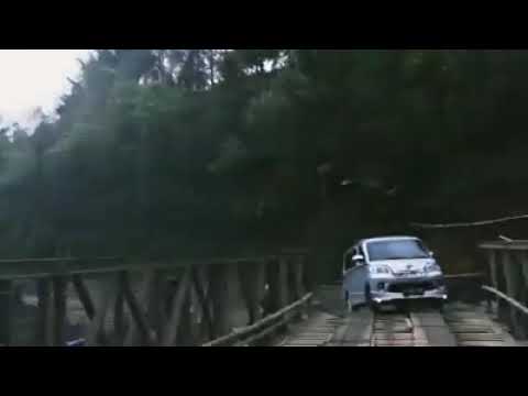 HALIMUN DI PUNCAK GUNUNG/Adem di denger nya..